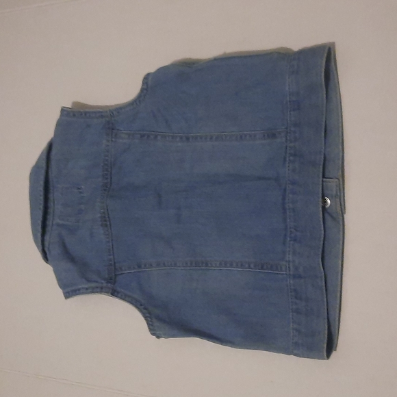 NWT OshKosh B'Gosh Denim Vest size 6/6X - Picture 3 of 3